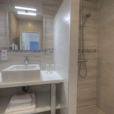 Отель Le Nautile 3*